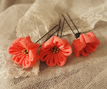 Load image into Gallery viewer, Baika Kanzashi
