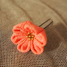Load image into Gallery viewer, Baika Kanzashi
